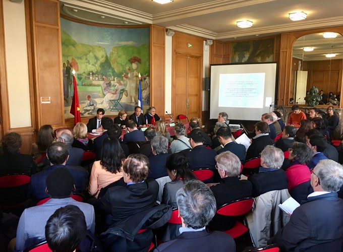 Triển lãm và tọa đàm kỷ niệm 45 năm quan hệ Việt-Pháp - Anh 2